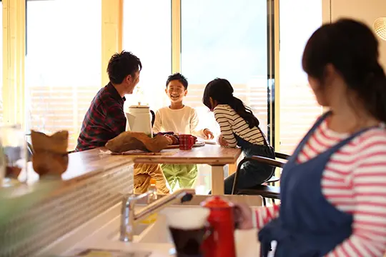 一段下がったキッチン